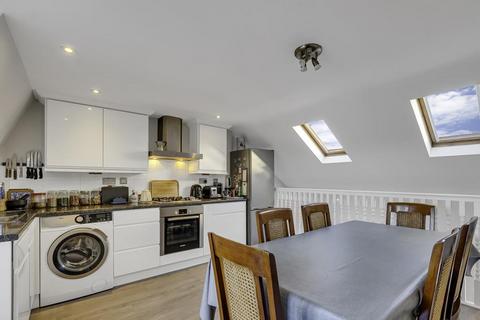 4 bedroom terraced house for sale, Gowan Avenue