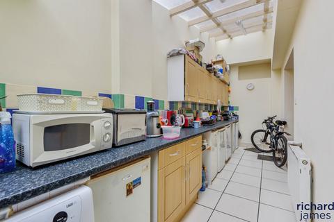 6 bedroom terraced house for sale, Swindon, Wiltshire SN1