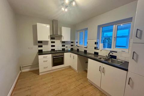 3 bedroom house to rent, Croft Lane, Wolverhampton
