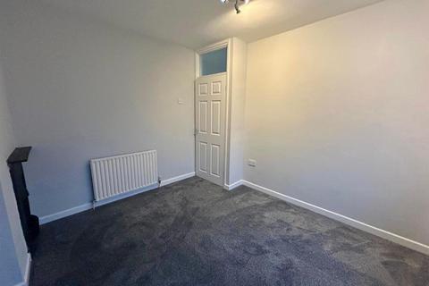 3 bedroom house to rent, Croft Lane, Wolverhampton