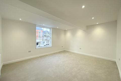 2 bedroom flat to rent, Market Street, Ashby-de-la-Zouch, LE65