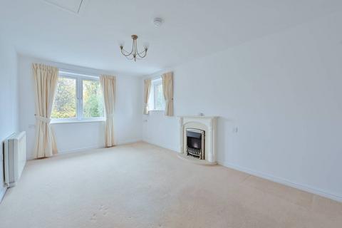 1 bedroom flat for sale, Nanterre Court, Watford, WD17