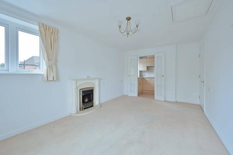 1 bedroom flat for sale, Nanterre Court, Watford, WD17