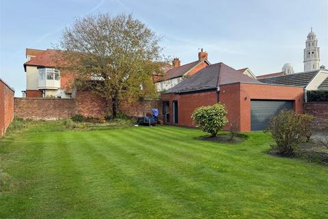 undefined, Inner Promenade, Fairhaven, Lytham St Annes
