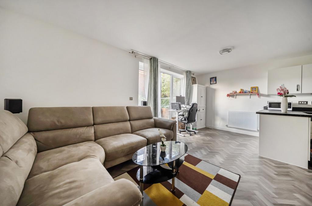 1376370-13-690a11...