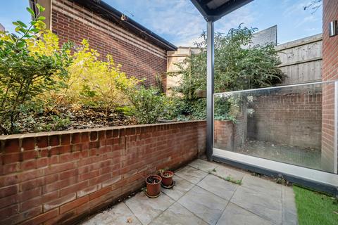 undefined, Wellington Road, Wokingham, Berkshire