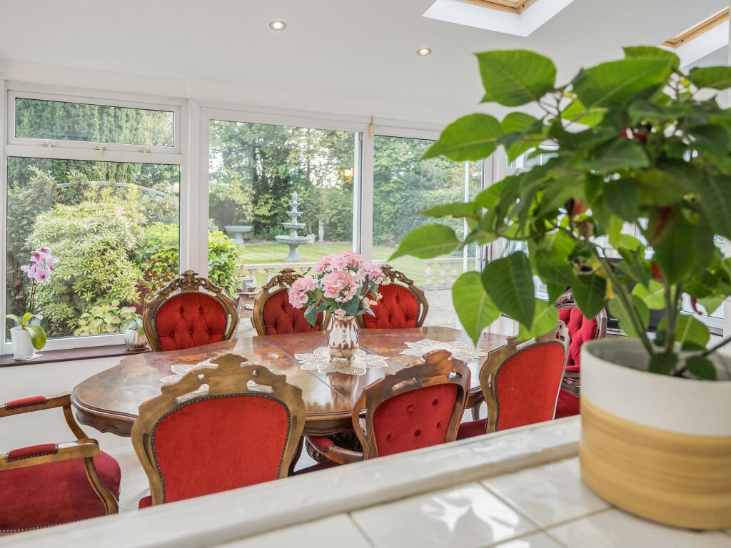 1369972-3-68fb690...