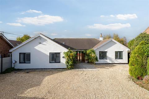 undefined, Kimbolton Road, Bolnhurst, Bedford
