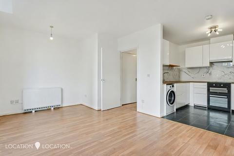 undefined, Kenninghall Road, De Vere Court, E5