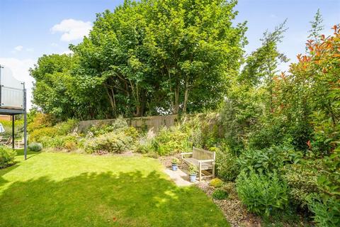 1 bedroom apartment for sale, The Hornet, Chichester PO19