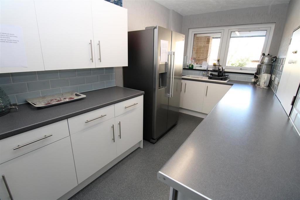 Comm Kitchen.JPG