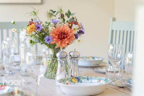 undefined, Wing Road, Stewkley Village