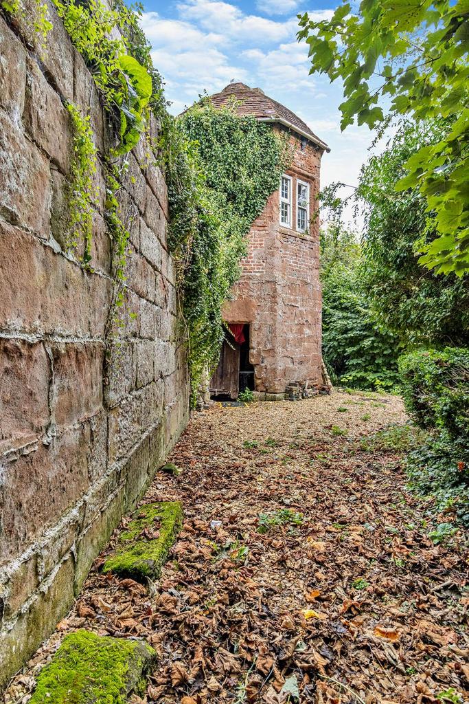 Summer House
