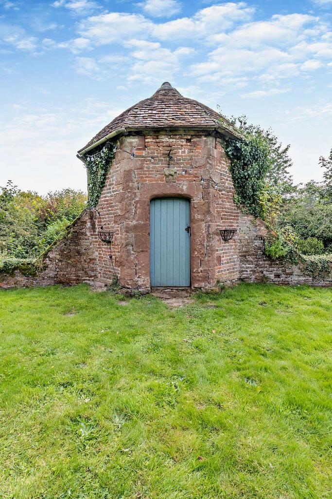 Summer House