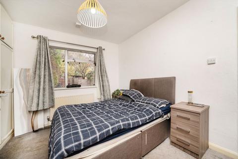undefined, Muirfield, London W3