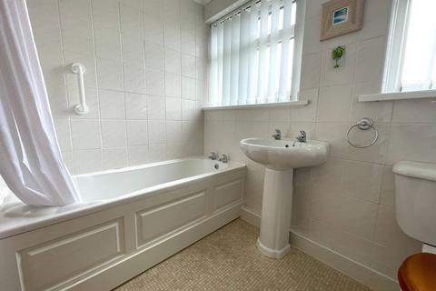 3 bedroom semi-detached house to rent, Maesglas, Gorseinon, Swansea, SA4