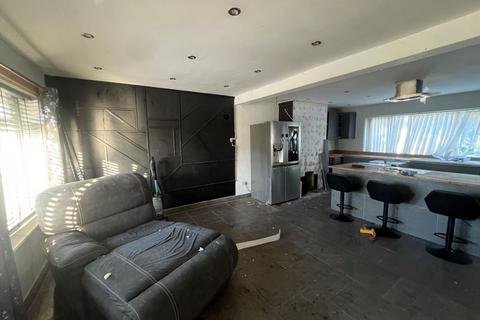 3 bedroom semi-detached house for sale, 35 Norbury Crescent, Wolverhampton, WV4 6DJ