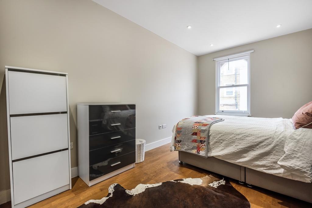 Bedroom 2 - Shomberg