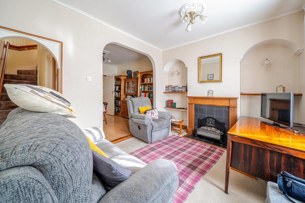 1372588-6-69033d1...