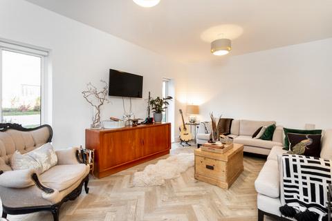 5 bedroom detached house for sale, Green Drive, Etchinghill, CT18