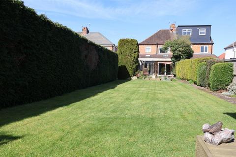 4 bedroom semi-detached house for sale, Heathcote Road, Whitnash, Leamington Spa
