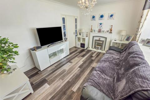 3 bedroom semi-detached house for sale, Willow Brook Road, Corby NN17