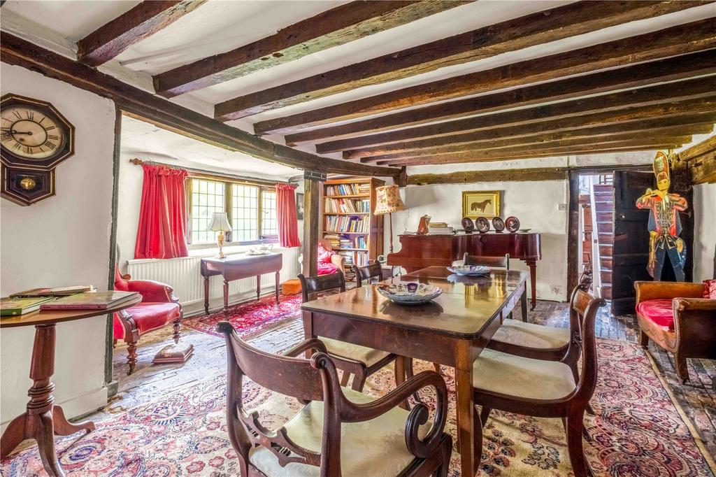 Dining Room/Parlour