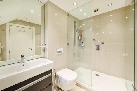 3 bedroom flat for sale, Alexandra Court, Moscow Road, London W2