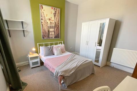 5 bedroom terraced house to rent, Lorne Street, L7 0JP,
