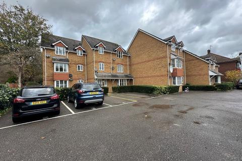 undefined, Minimax Close, Feltham