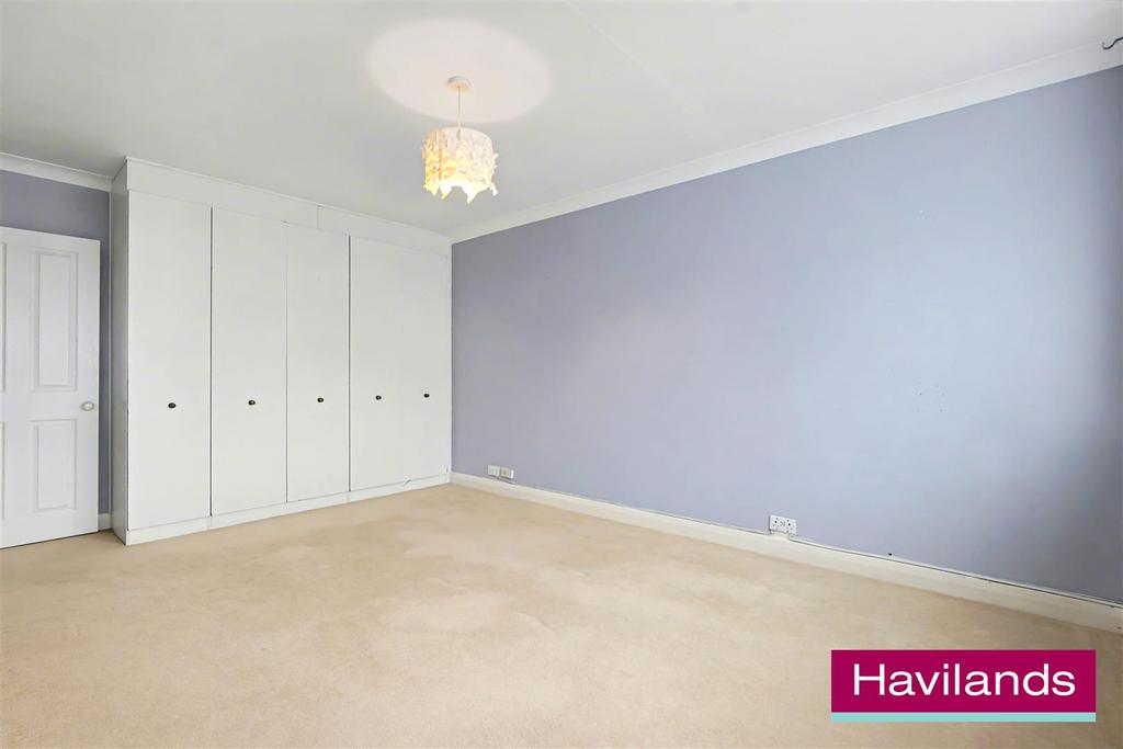 Flat 6, Chesterfield Lodge N21 1 LW-9.jpg
