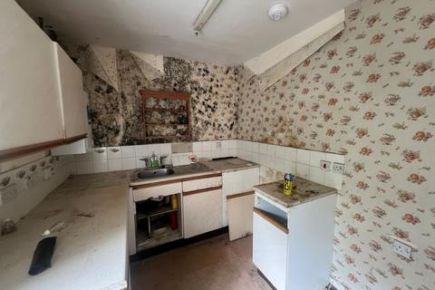 2 bedroom bungalow for sale, 10 Shaftsbury Close, Bilston, WV14 7QZ