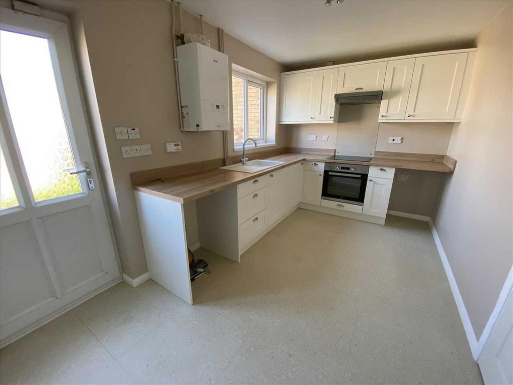 Kitchen: