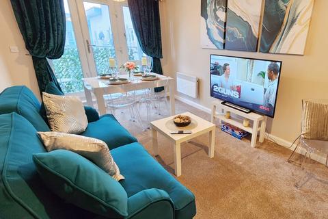 2 bedroom apartment for sale, Mill Street, ., Slough, Berkshire, SL2 5FY