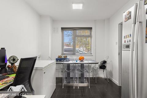 undefined, Churchfield, Harlow