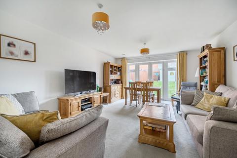 undefined, Oak Avenue, Berkshire RG40