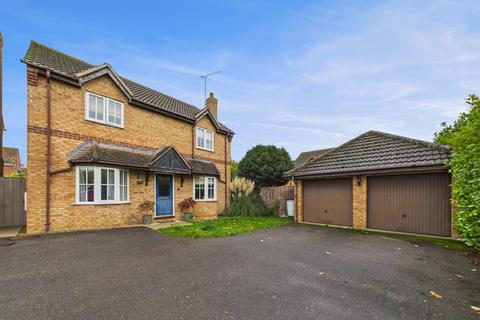 4 bedroom detached house for sale, Walcot Close, Oundle, Northamptonshire, PE8