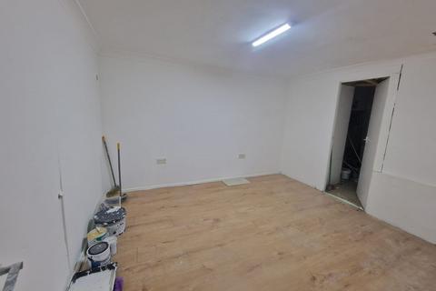 2 bedroom flat for sale, High Street, Herne Bay, Kent, CT6