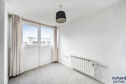 1 bedroom flat for sale, Swindon SN5