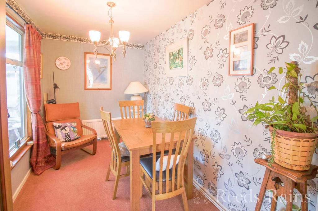 Dining/Sitting Room