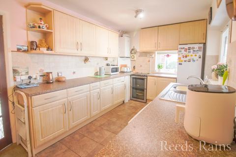 3 bedroom detached house for sale, Armthorpe Drive, Ellesmere Port CH66