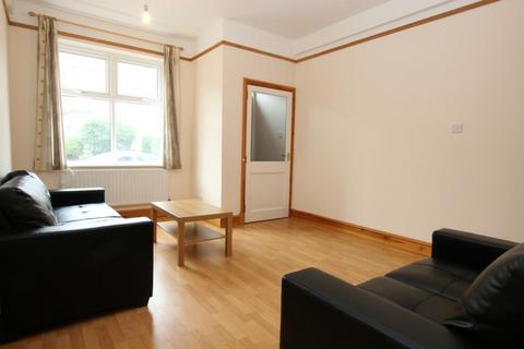 6 bedroom terraced house to rent, Clarendon Park Road, Leicester LE2