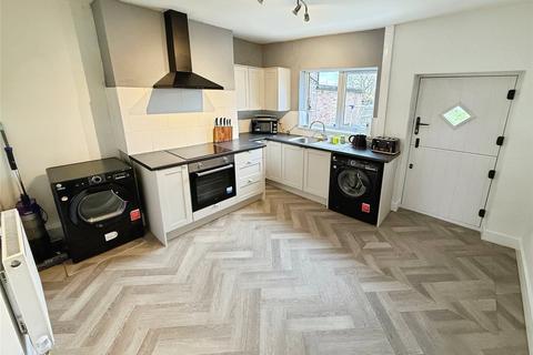 2 bedroom semi-detached house for sale, Stanton Road, Staffordshire DE15