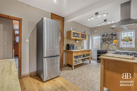 4 bedroom semi-detached house for sale, Longwood Gardens, Clayhall