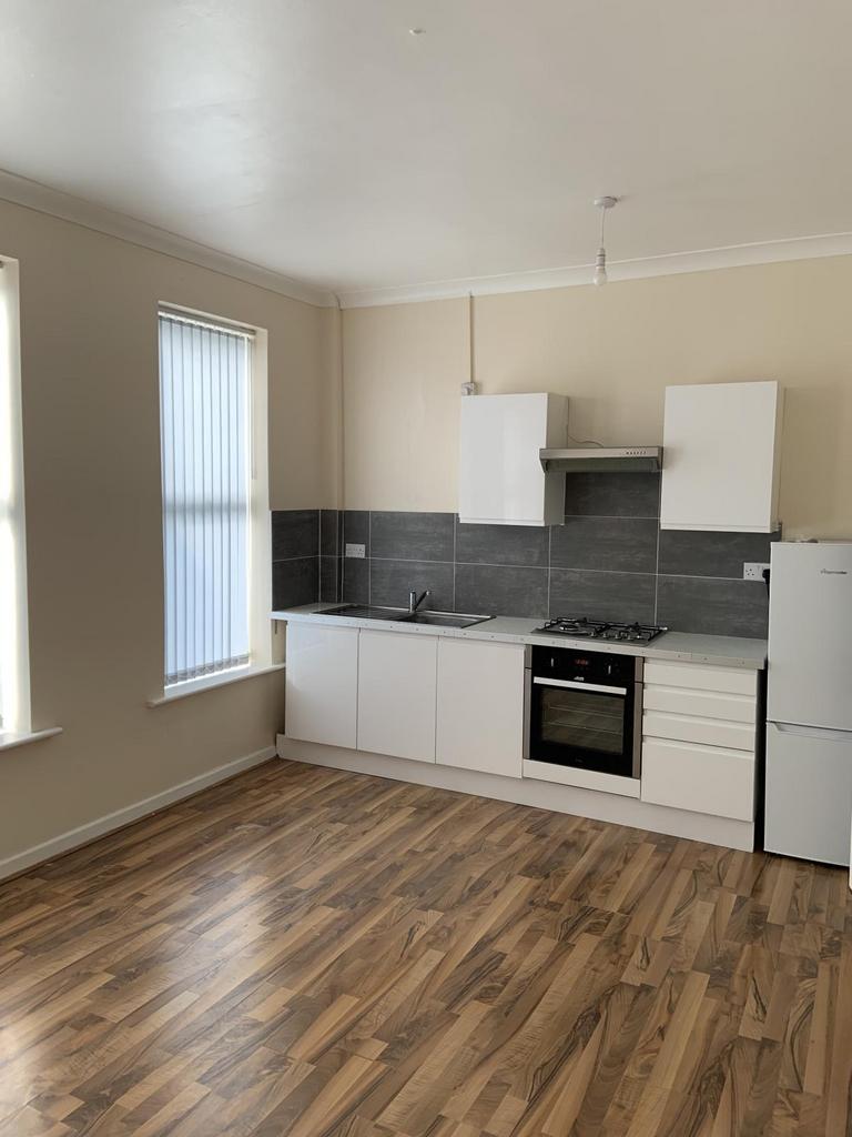 One bedroom first floor flat to rent