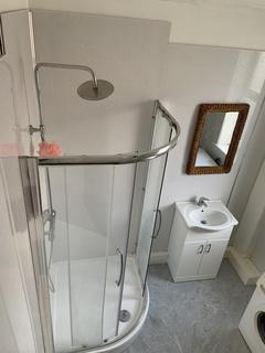 undefined, Isleworth, Middlesex TW7