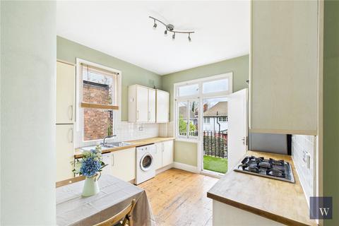 3 bedroom maisonette for sale, Barcombe Avenue, London, SW2