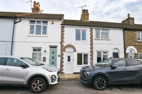 2 bedroom terraced house for sale, Church Street, Burham