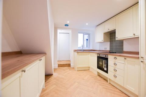 2 bedroom terraced house for sale, Church Street, Burham