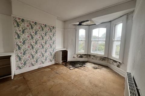 undefined, Flat 3, 207 Stuart Road, Plymouth, Devon PL1 5LQ